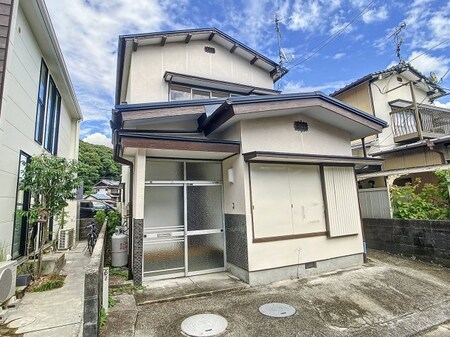 貸家(鵜来巣8-28)外観写真