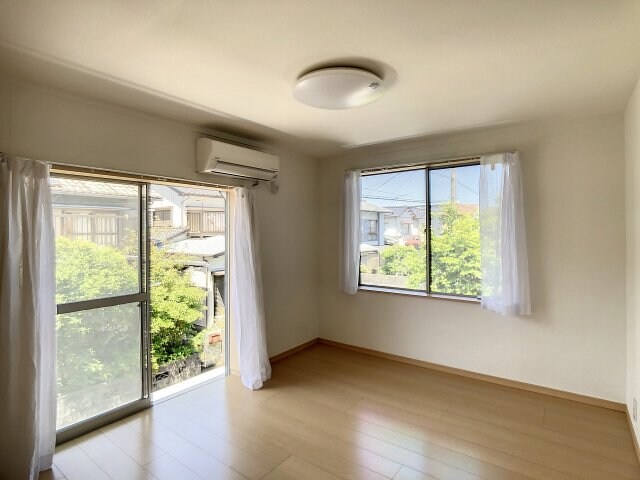 物件内観写真2　(現況が相違する場合は現況を優先致します。)