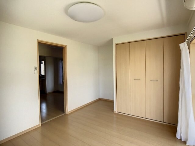 物件内観写真7　(現況が相違する場合は現況を優先致します。)