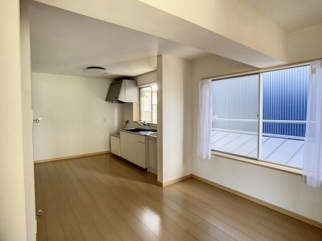 物件内観写真9　(現況が相違する場合は現況を優先致します。)