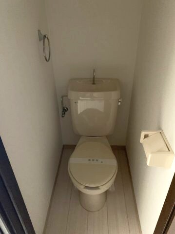 物件内観写真6　(2015年12月撮影)