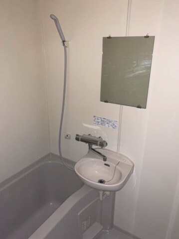 物件内観写真7　(2015年12月撮影)