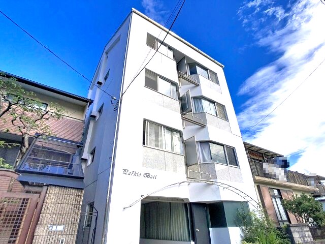 物件外観写真1　(2025年11月撮影)