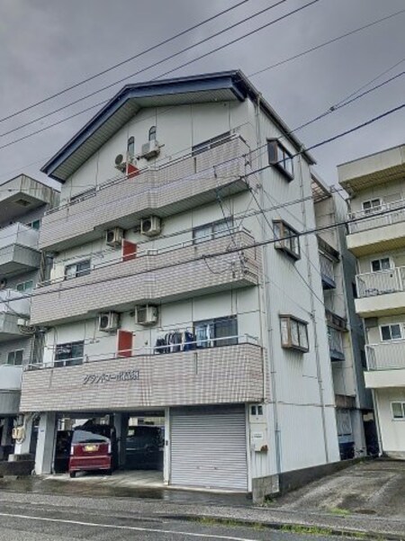 グランドコーポ高須外観写真