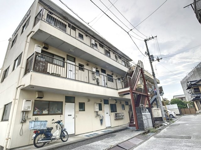 物件外観写真1　(現況を優先します。（撮影時期：2022年9月）)