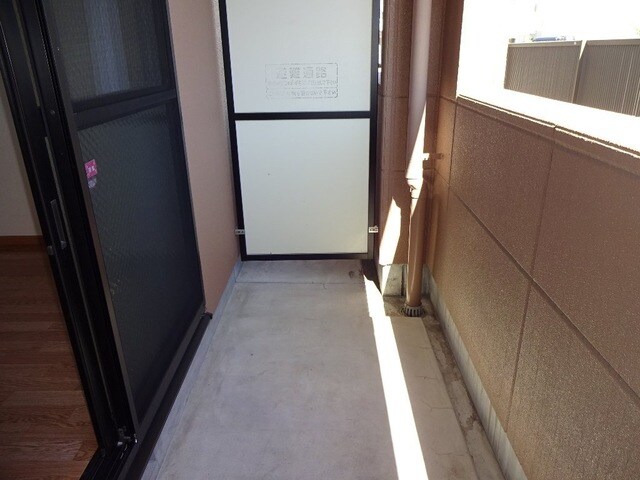 物件内観写真12　(ベランダ)