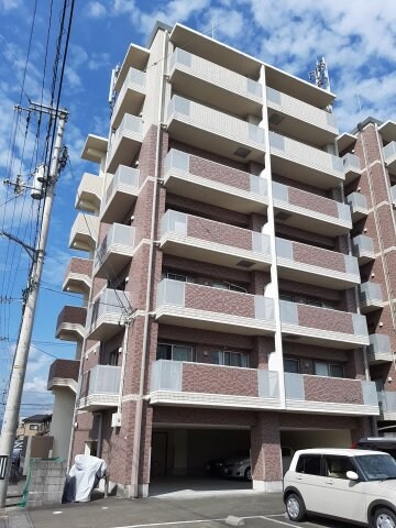 物件外観写真1　(2021年11月撮影※現況を優先します。)