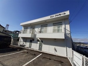 サン・ファミール外観写真