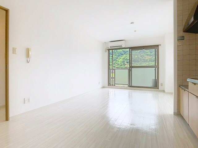 物件内観写真2　(2025年6月撮影)