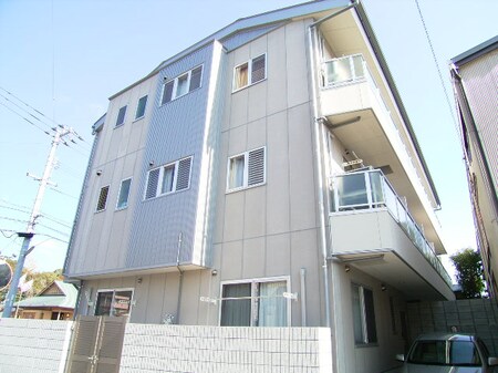 マンションつくし野外観写真