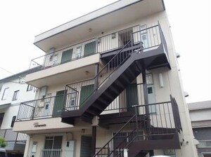 メゾンさかもと外観写真