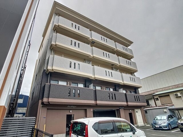 物件外観写真1　(2024年5月撮影)