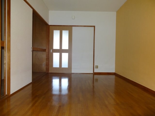 物件内観写真9　(現況が相違する場合は現況を優先致します。)