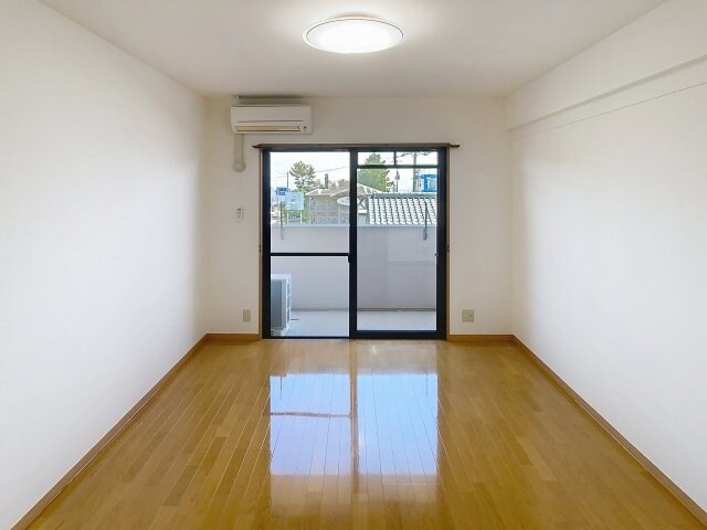 物件内観写真3　(2025年7月撮影※現況を優先致します。)