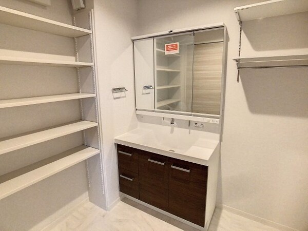 洗面・脱衣所(2022年9月撮影)