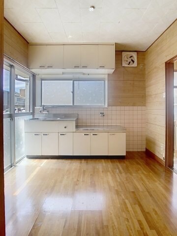 物件内観写真3　(現況が相違する場合は現況を優先致します。2025年9月撮影。)