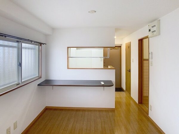 内装他(2025年9月撮影)