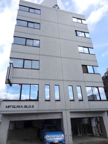 物件外観写真1　(2018年8月撮影)