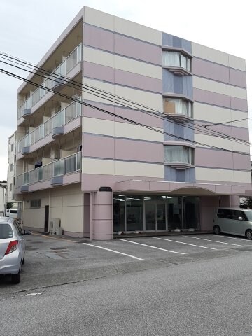 物件外観写真1　(現況が相違する場合は現況を優先致します。)