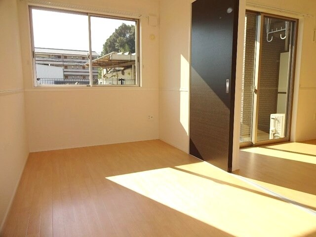 物件内観写真8　(洋室)