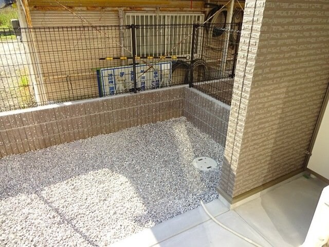 物件内観写真14　(専用庭)