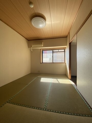 物件内観写真7　(現況が相違する場合は現況を優先致します。)