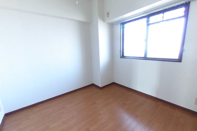 物件内観写真9　(現況が相違する場合は現況を優先致します。)