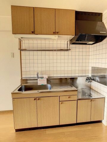 物件内観写真4　(2022年11月撮影)