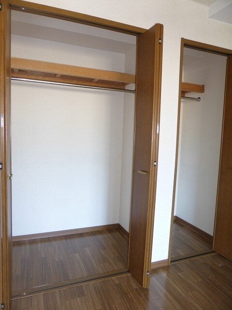 物件内観写真10　(収納)