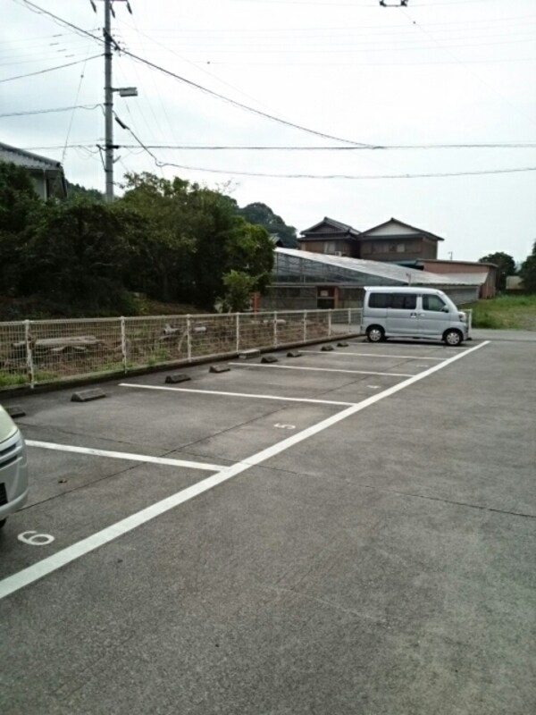 駐車場(駐車場)