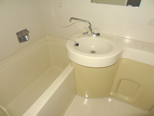 物件内観写真4　(2018年6月撮影)