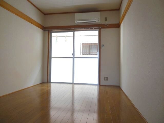 物件内観写真2　(2018年6月撮影)