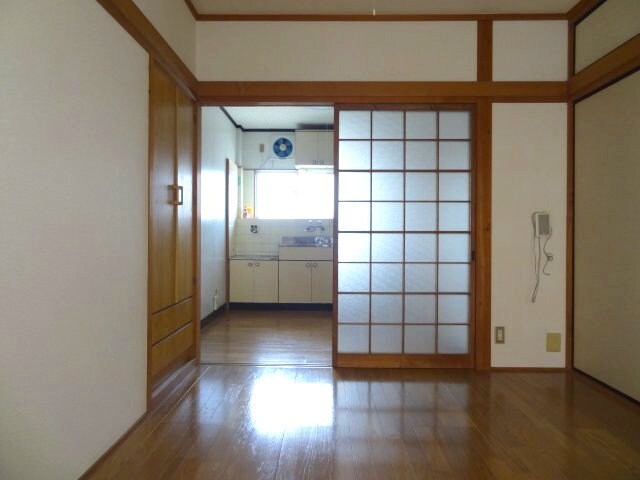 物件内観写真6　(2018年6月撮影)