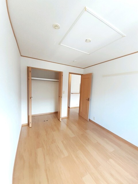 物件内観写真9　(収納)