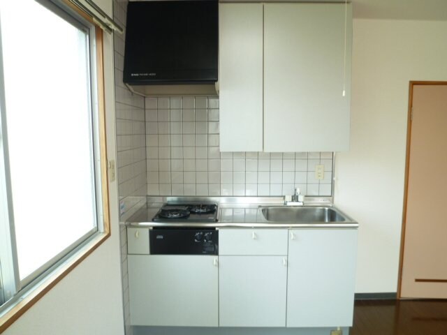 物件内観写真3　(2階別室の参考写真です。現況を優先します。（202）)