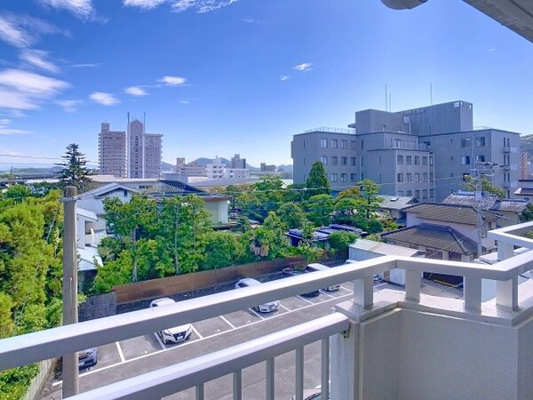 バルコニー(2025年9月撮影※現況を優先します。)