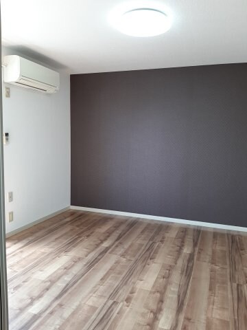 物件内観写真2　(2021年8月撮影)