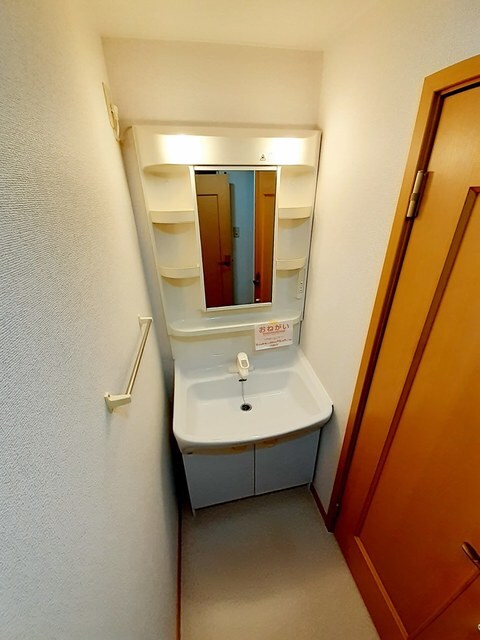 物件内観写真7　(洗面所)