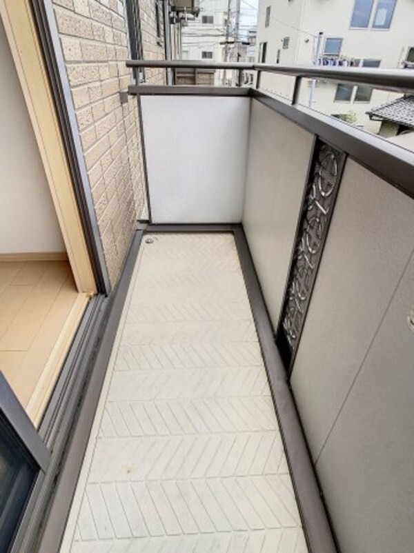 バルコニー(現況を優先します。（撮影時期：2023年7月）)