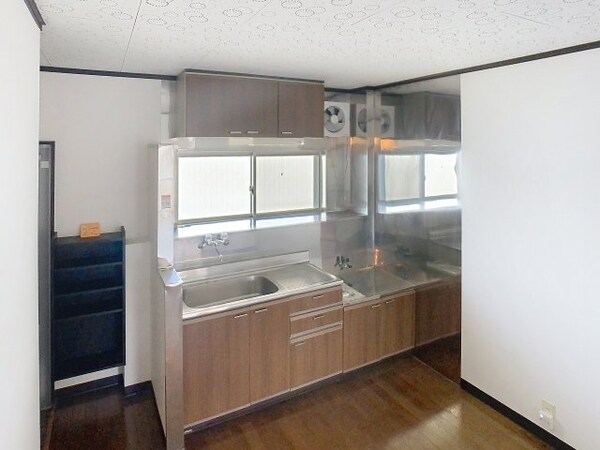 キッチン(2025年5月撮影※現況を優先致します。)