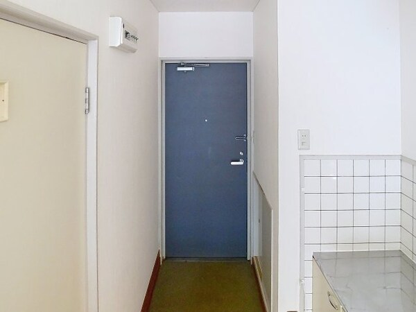 玄関(2025年3月撮影)