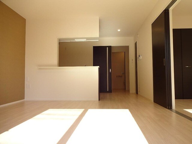 物件内観写真9　(リビング)