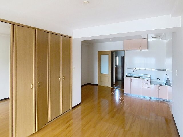 物件内観写真2　(2025年6月撮影)