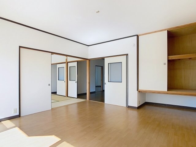 物件内観写真10　(2025年10月撮影※現況を優先します。)