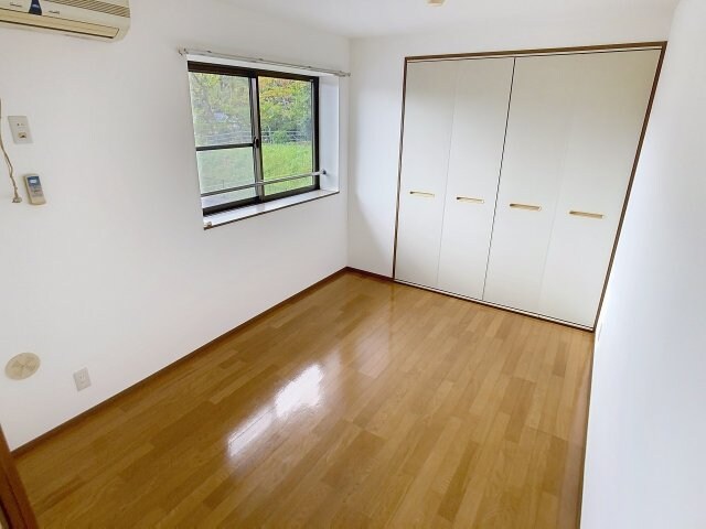 物件内観写真8　(現況が相違する場合は現況を優先致します。2025年11月撮影)