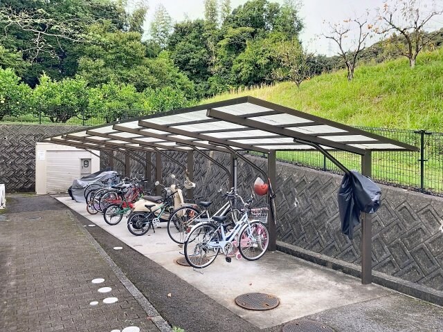 物件内観写真15　(現況が相違する場合は現況を優先致します。2025年11月撮影)