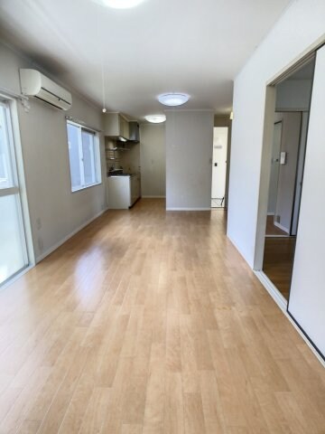 物件内観写真2　(2023年4月撮影　現況が相違する場合は現況を優先致します。)