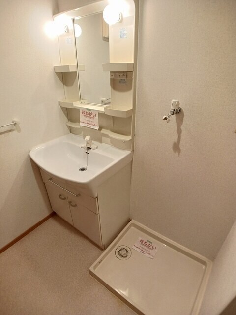 物件内観写真7　(洗面所)