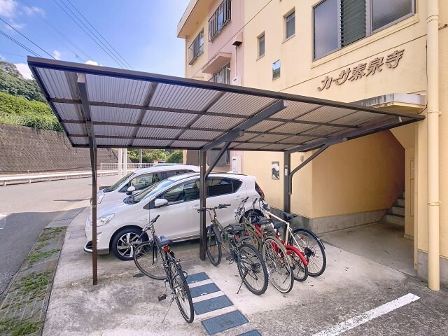 物件内観写真2　(現況が相違する場合は現況を優先致します。（2025年9月撮影)