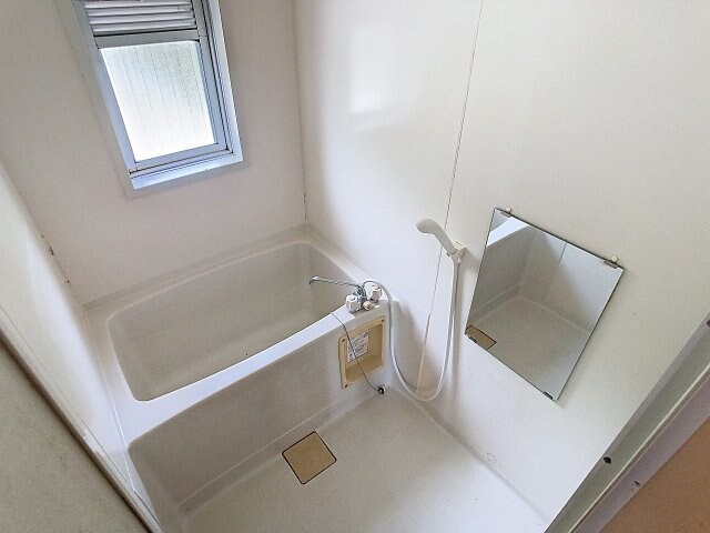 物件内観写真6　(現況が相違する場合は現況を優先致します。（2025年9月撮影)